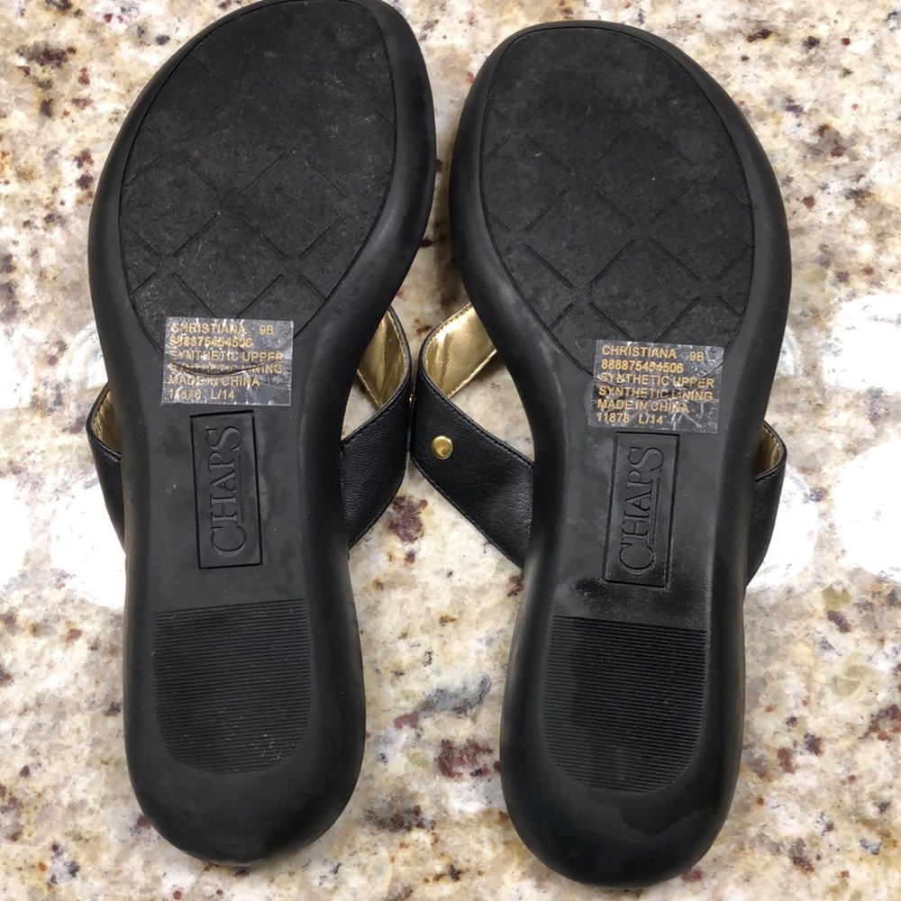 Woman’s Chaps Sandles - Picture 3 of 4